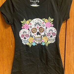 Wound Up Black Graphic Tee